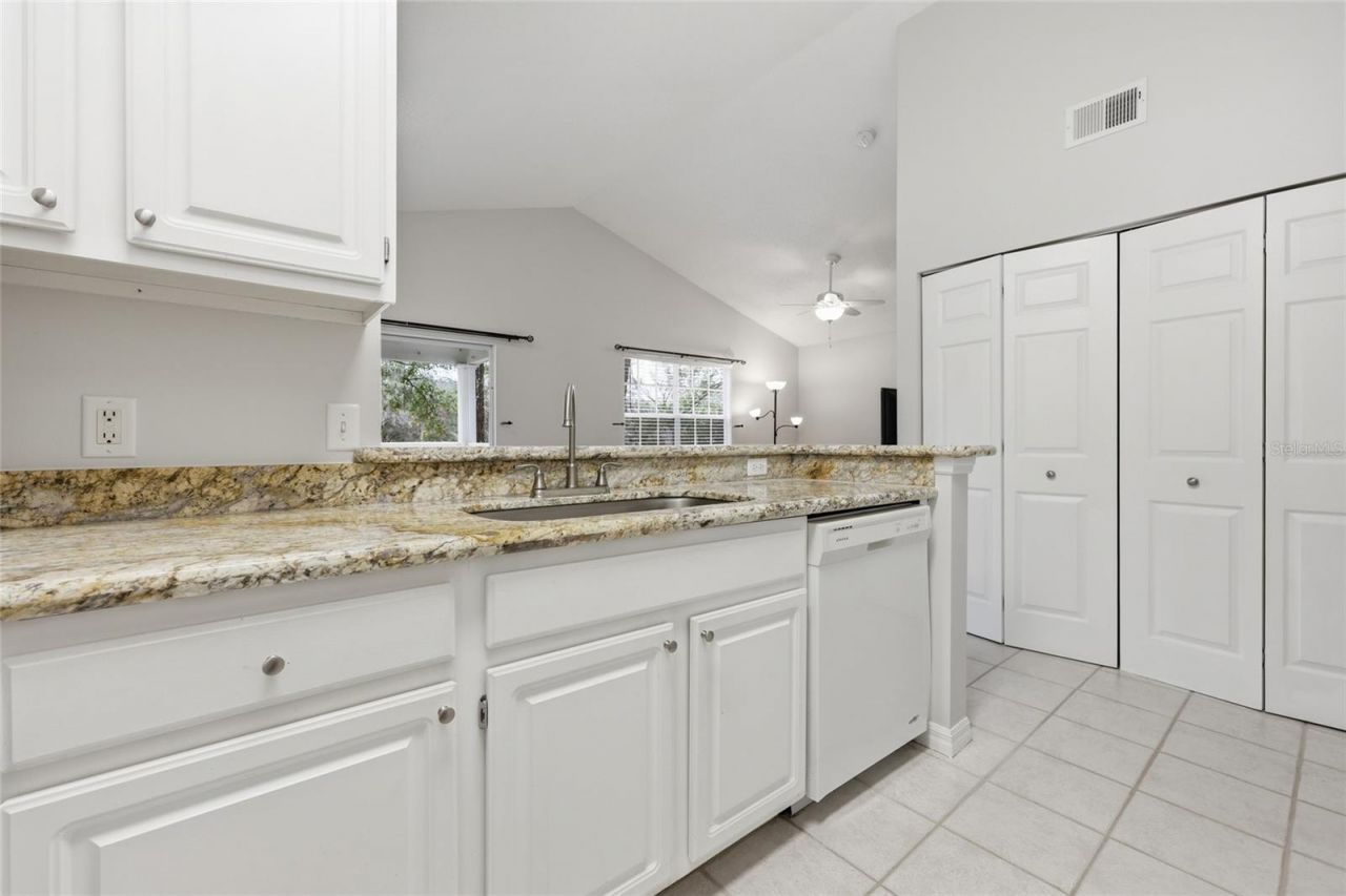 10000 SW 52nd Avenue, Unit 186, Gainesville, FL 32608 Photo