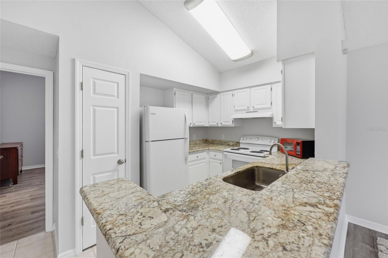 10000 SW 52nd Avenue, Unit 186, Gainesville, FL 32608 Photo