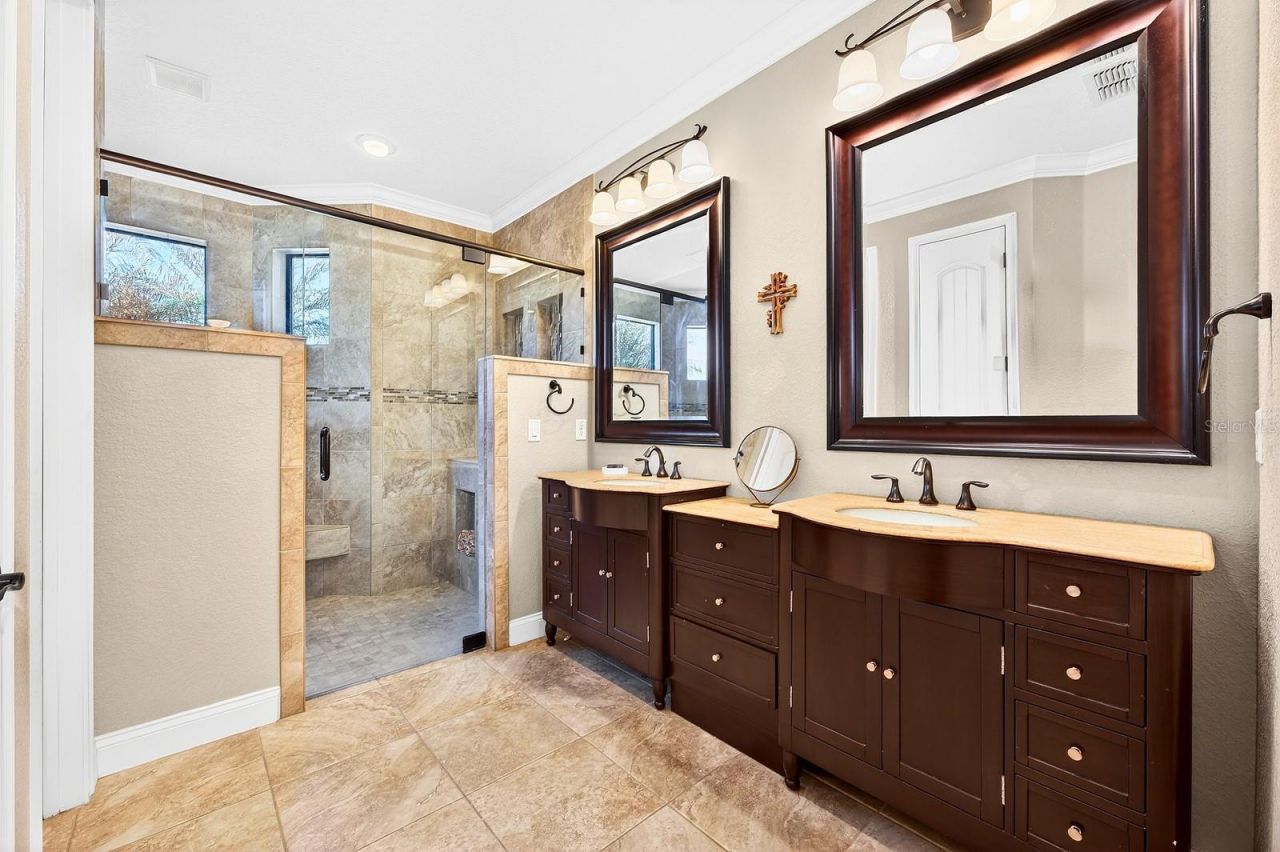 27324 Grand Oak Lane, Tavares, FL 32778 Photo