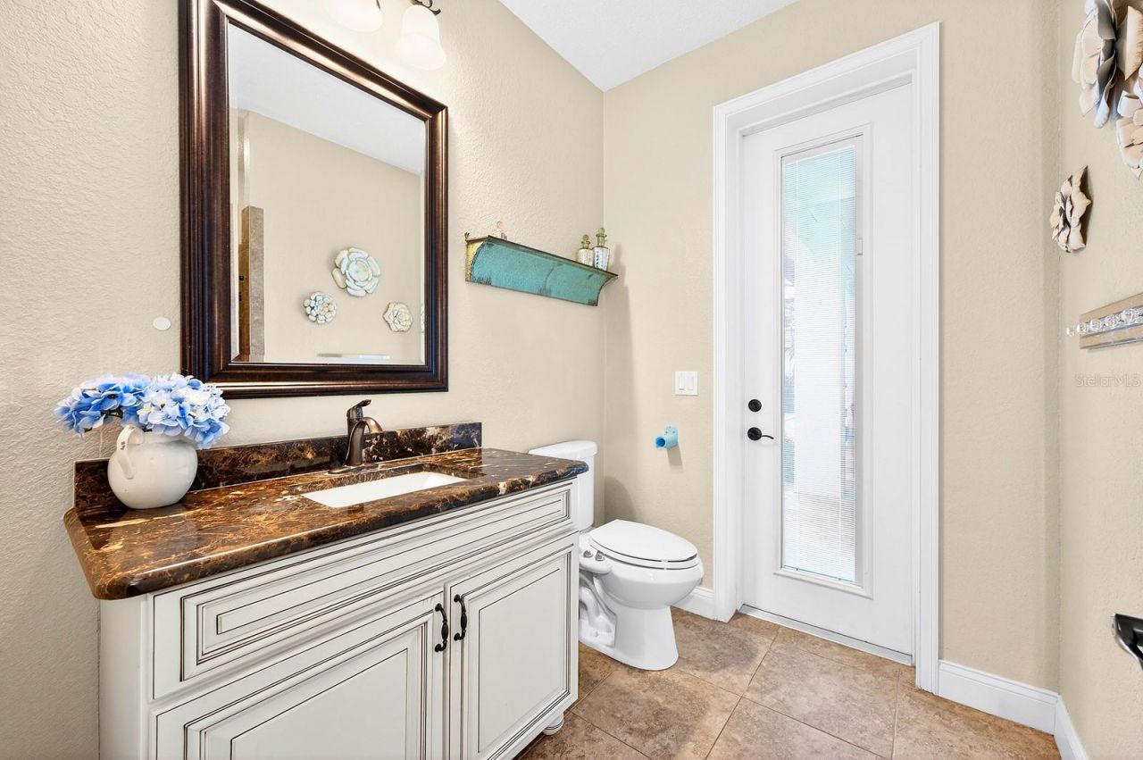 27324 Grand Oak Lane, Tavares, FL 32778 Photo