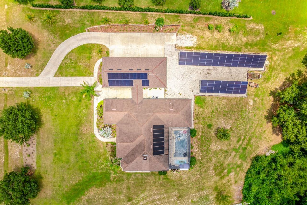 27324 Grand Oak Lane, Tavares, FL 32778 Photo