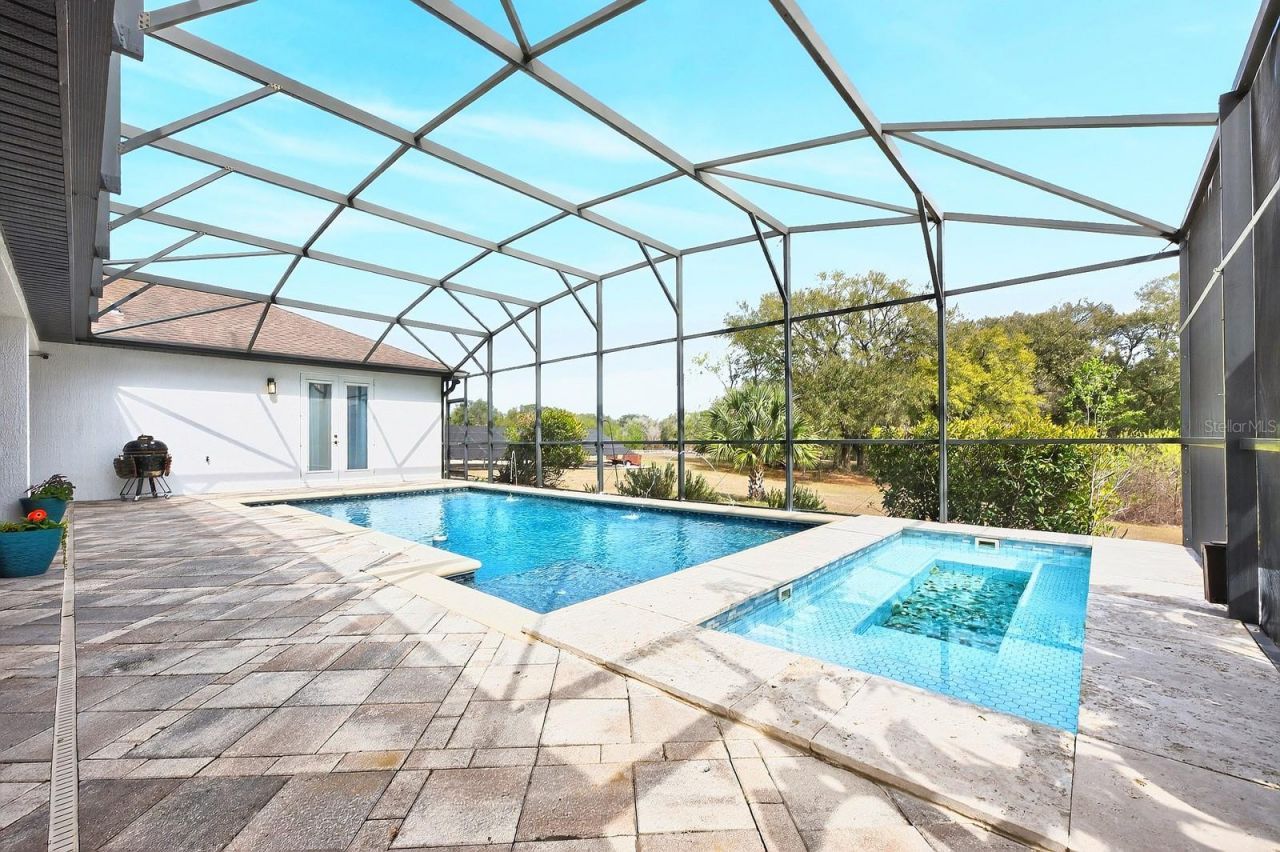 27324 Grand Oak Lane, Tavares, FL 32778 Photo