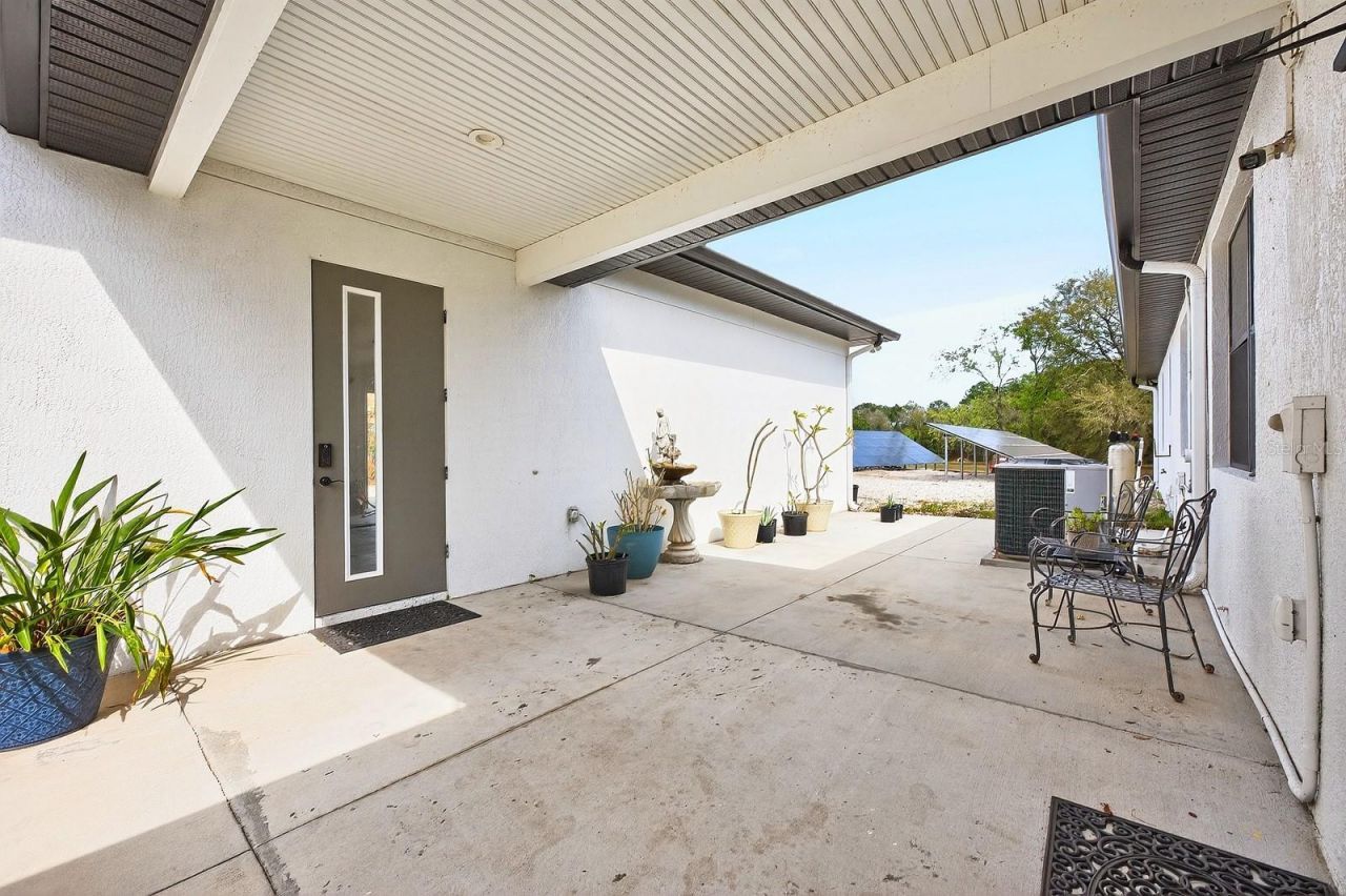 27324 Grand Oak Lane, Tavares, FL 32778 Photo