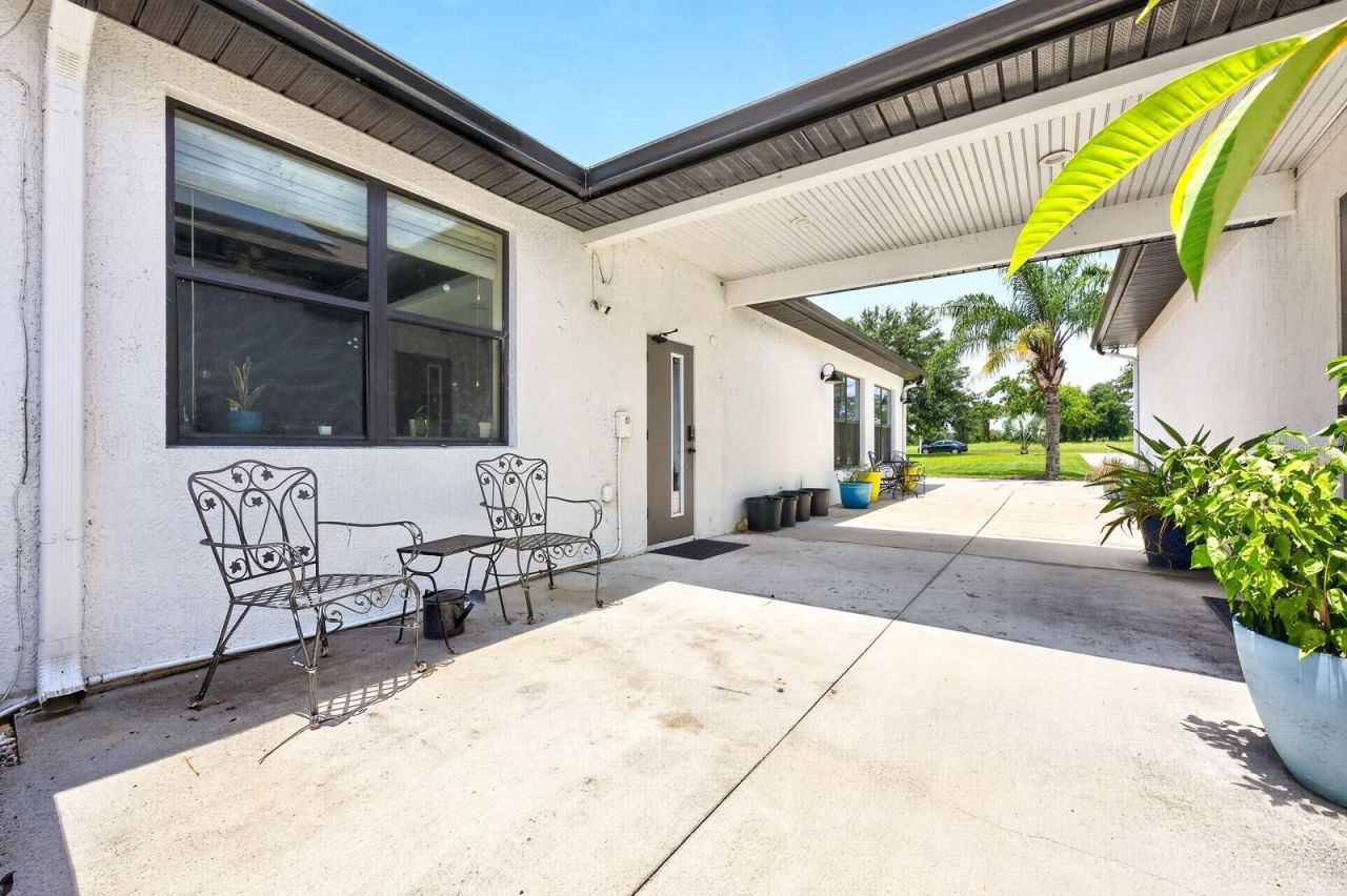 27324 Grand Oak Lane, Tavares, FL 32778 Photo