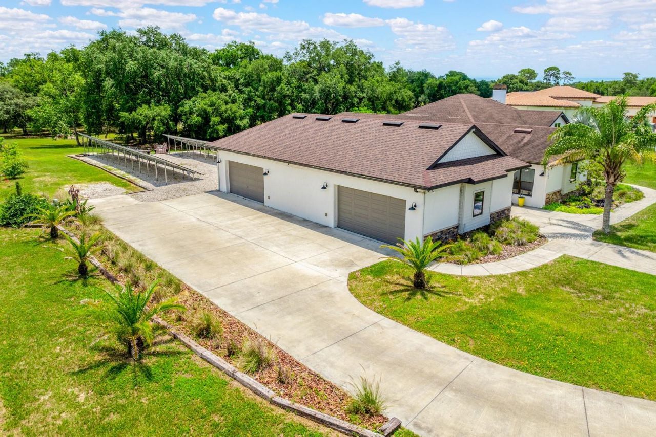 27324 Grand Oak Lane, Tavares, FL 32778 Photo