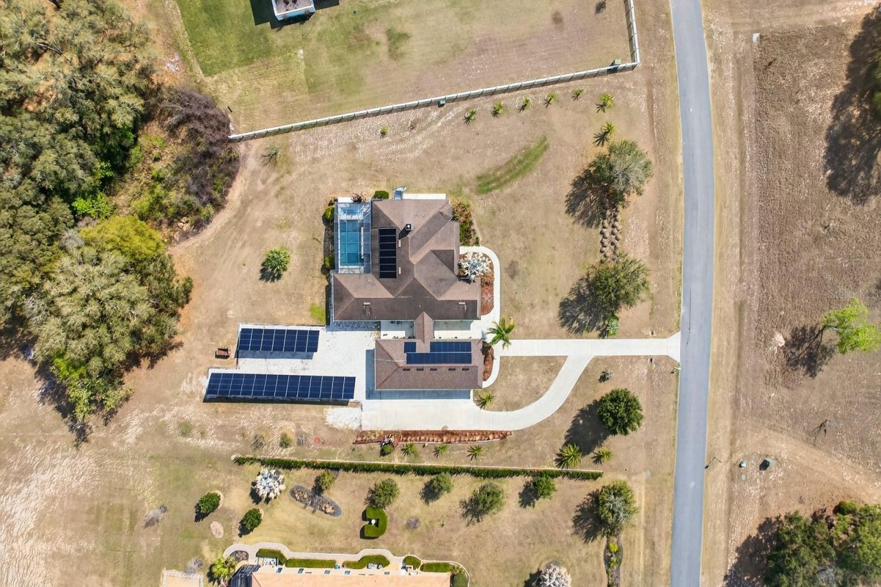 27324 Grand Oak Lane, Tavares, FL 32778 Photo