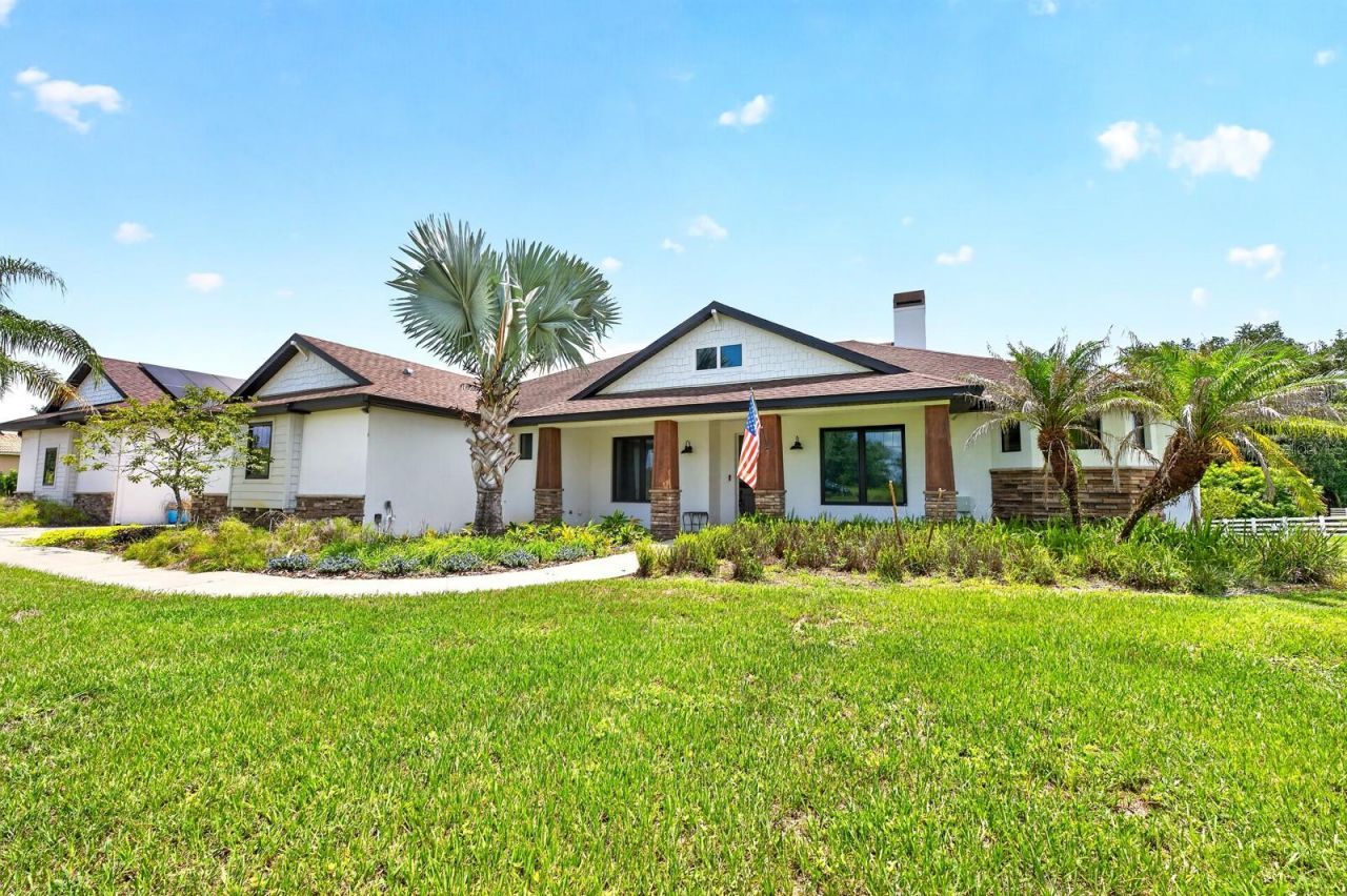 27324 Grand Oak Lane, Tavares, FL 32778 Photo