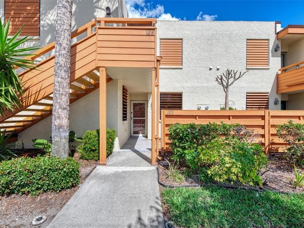 129 WILD PALM DRIVE , Unit D, BRADENTON, FL 34210