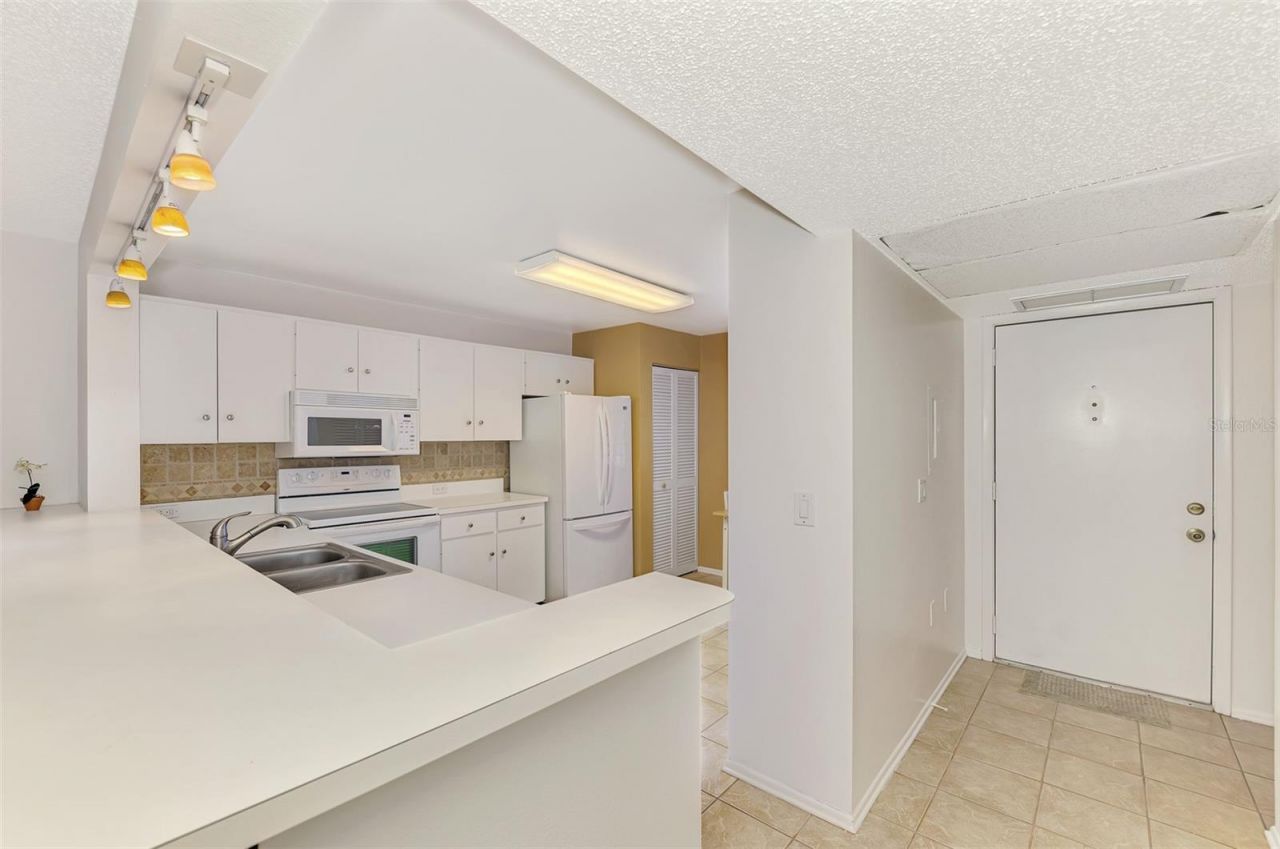 129 Wild Palm Drive , Unit D, Bradenton, FL 34210 Photo