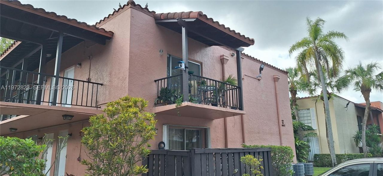 10832 N Kendall Dr , Unit U16, Kendall, FL 33176 Photo