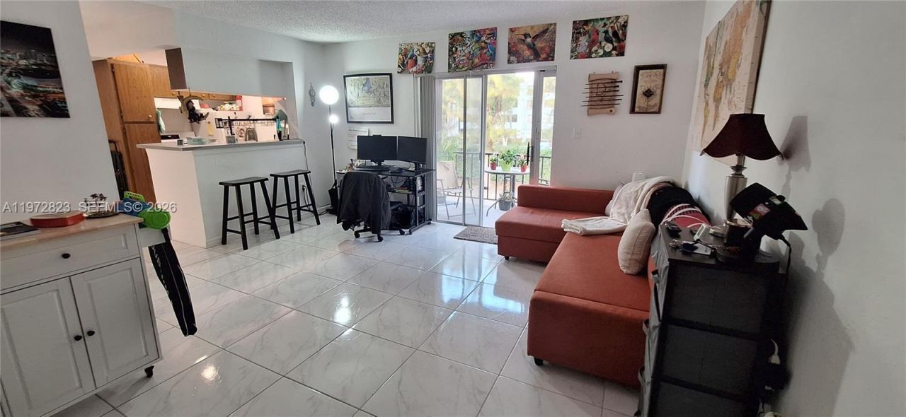 10832 N Kendall Dr , Unit U16, Kendall, FL 33176 Photo