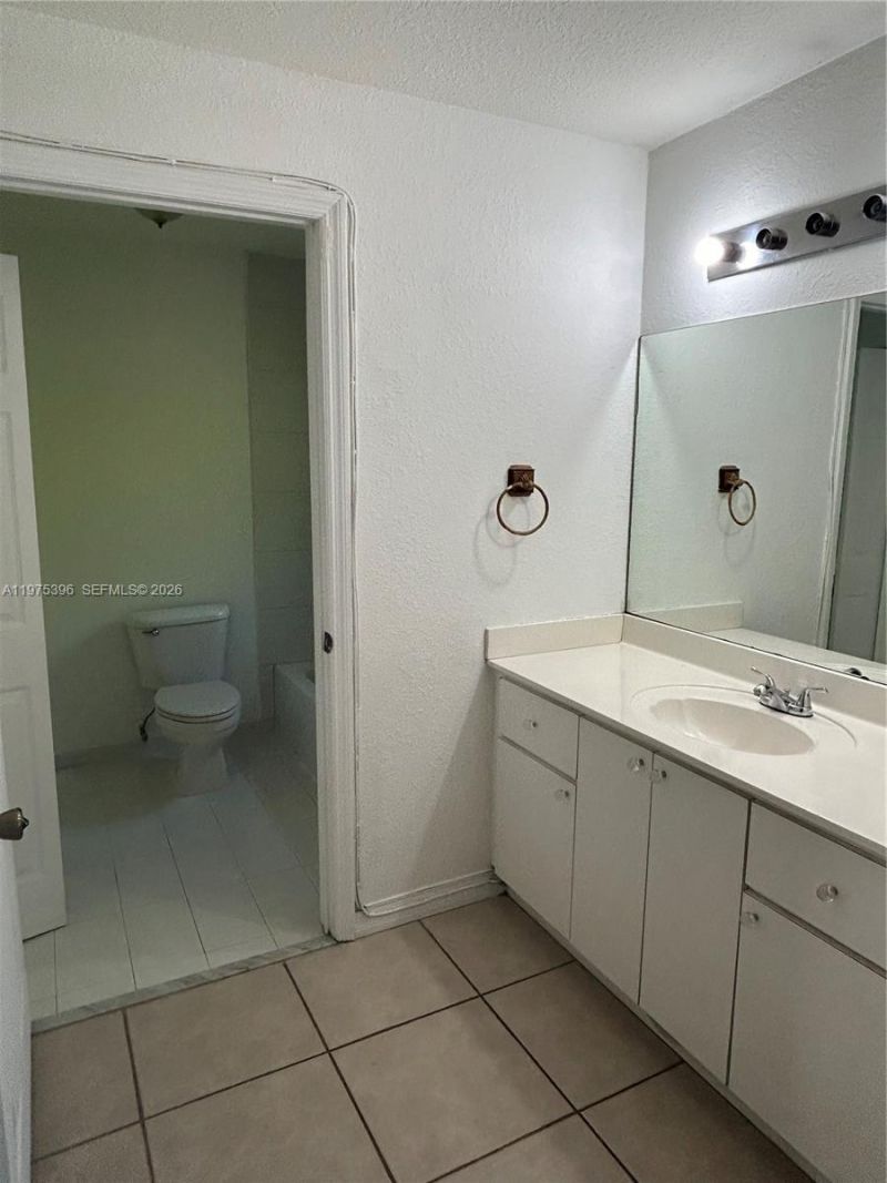 5655 NW 109th Ave, Unit 56, Doral, FL 33178 Photo