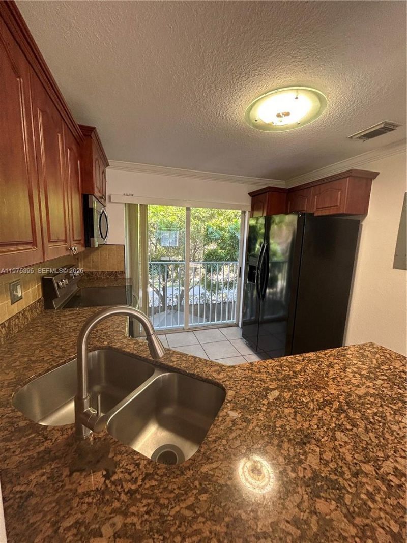 5655 NW 109th Ave, Unit 56, Doral, FL 33178 Photo