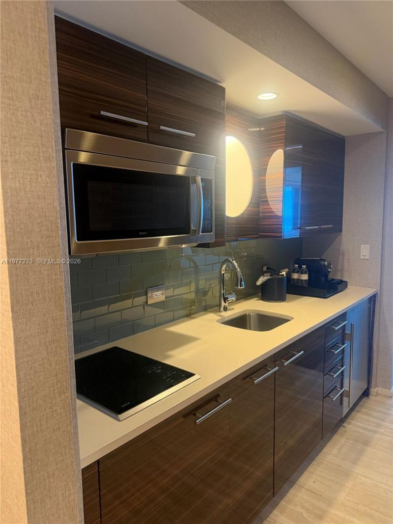 551 N Fort Lauderdale Beach Blvd , Unit R1810, Fort Lauderdale, FL 33304 Photo