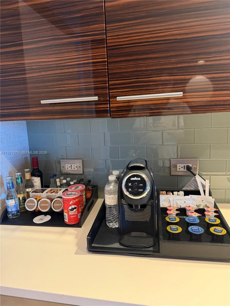 551 N Fort Lauderdale Beach Blvd , Unit R1810, Fort Lauderdale, FL 33304 Photo