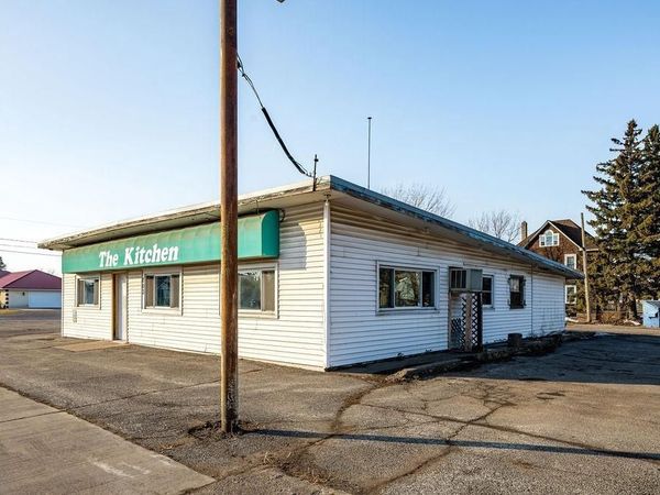 803 N 5th St, Superior, WI 54880
