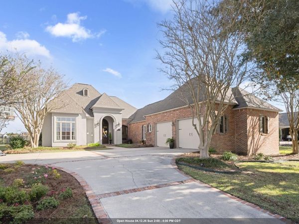 2315 S Turnberry Ave, Zachary, LA 70791