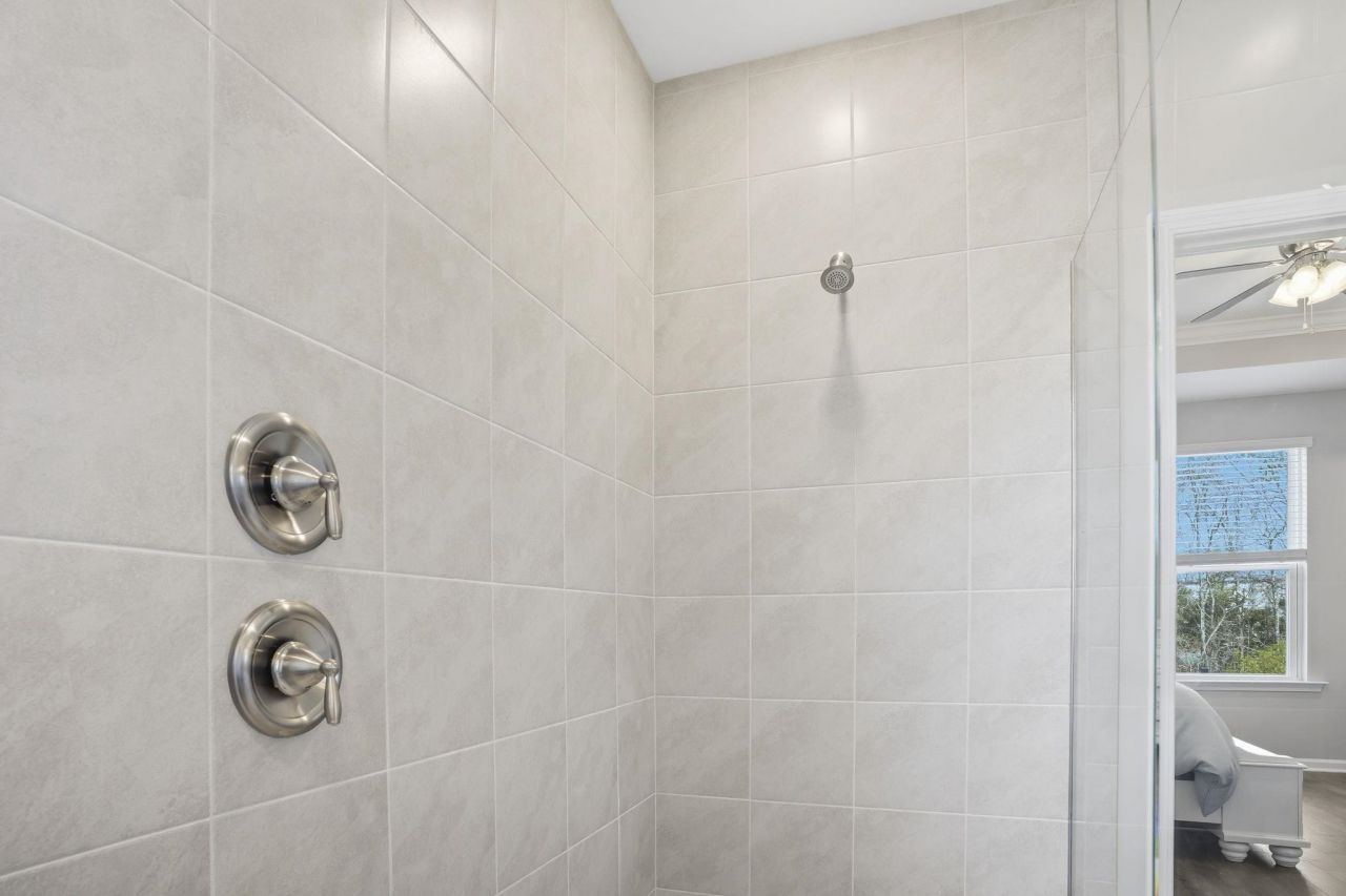 444 Mikita Dr. Photo 23