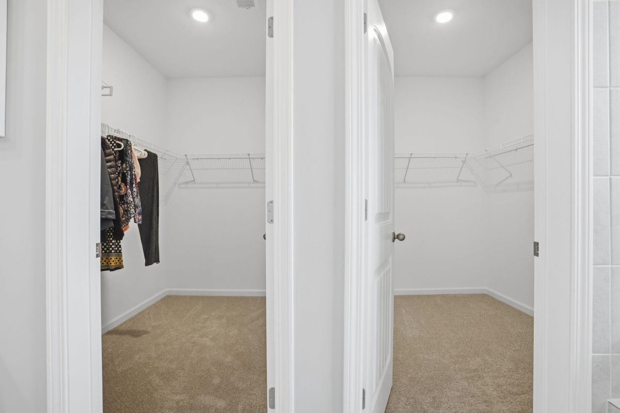 444 Mikita Dr. Photo 24