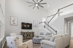 444 Mikita Dr. photo 4