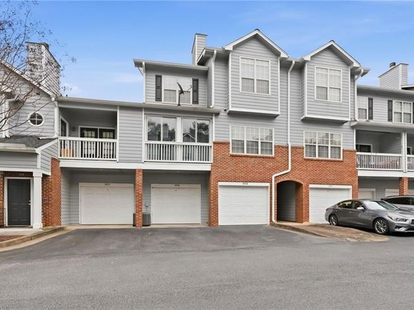 1006 Vinings Forest Lane SE, Unit BLDG #10, Smyrna, GA 30080