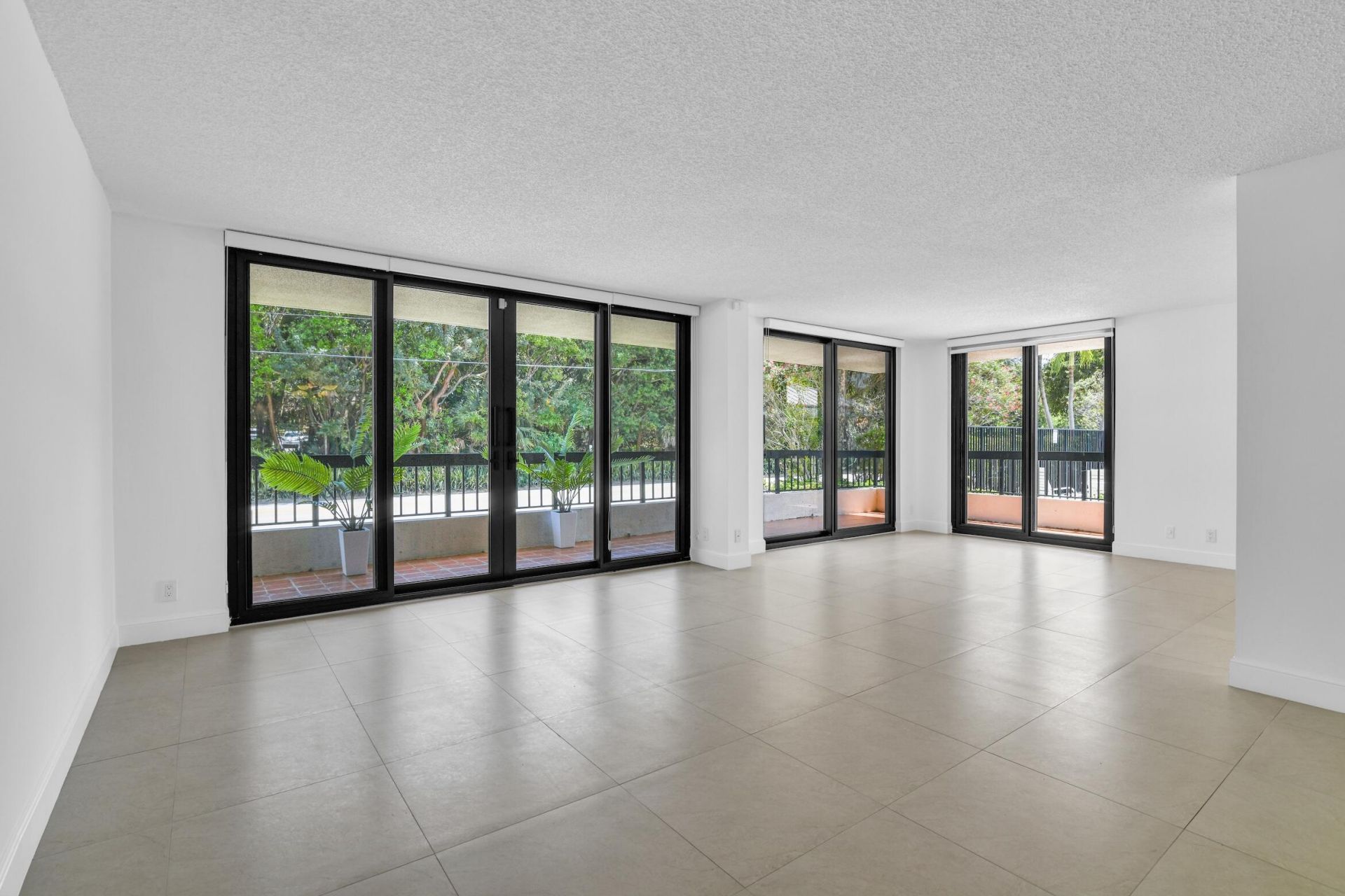 277 N Ocean Boulevard, Unit 1010, Boca Raton, FL 33432 Photo