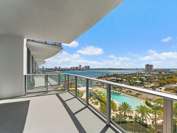 220 Lake Shore Drive, Unit 1219, Lake Park, FL 33403