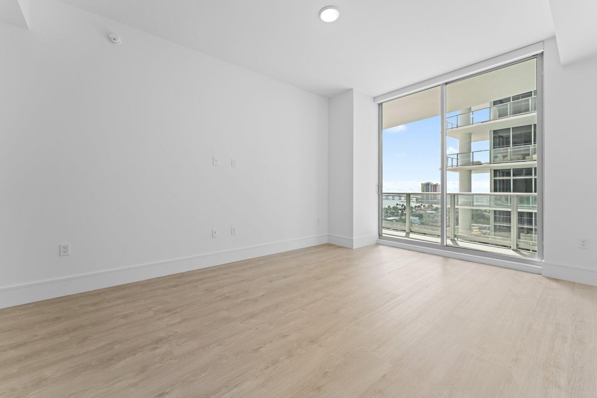 220 Lake Shore Drive, Unit 1219, Lake Park, FL 33403 Photo