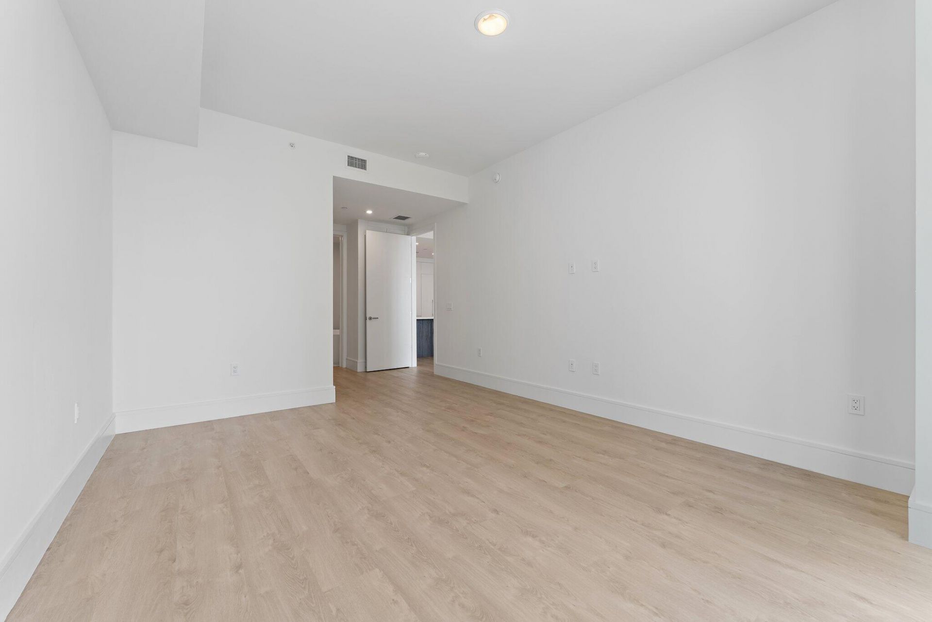 220 Lake Shore Drive, Unit 1219, Lake Park, FL 33403 Photo