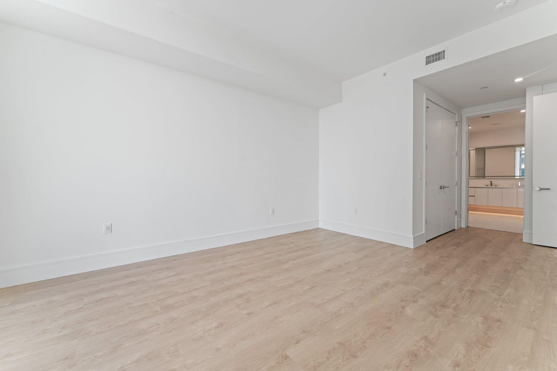 220 Lake Shore Drive, Unit 1219, Lake Park, FL 33403 Photo