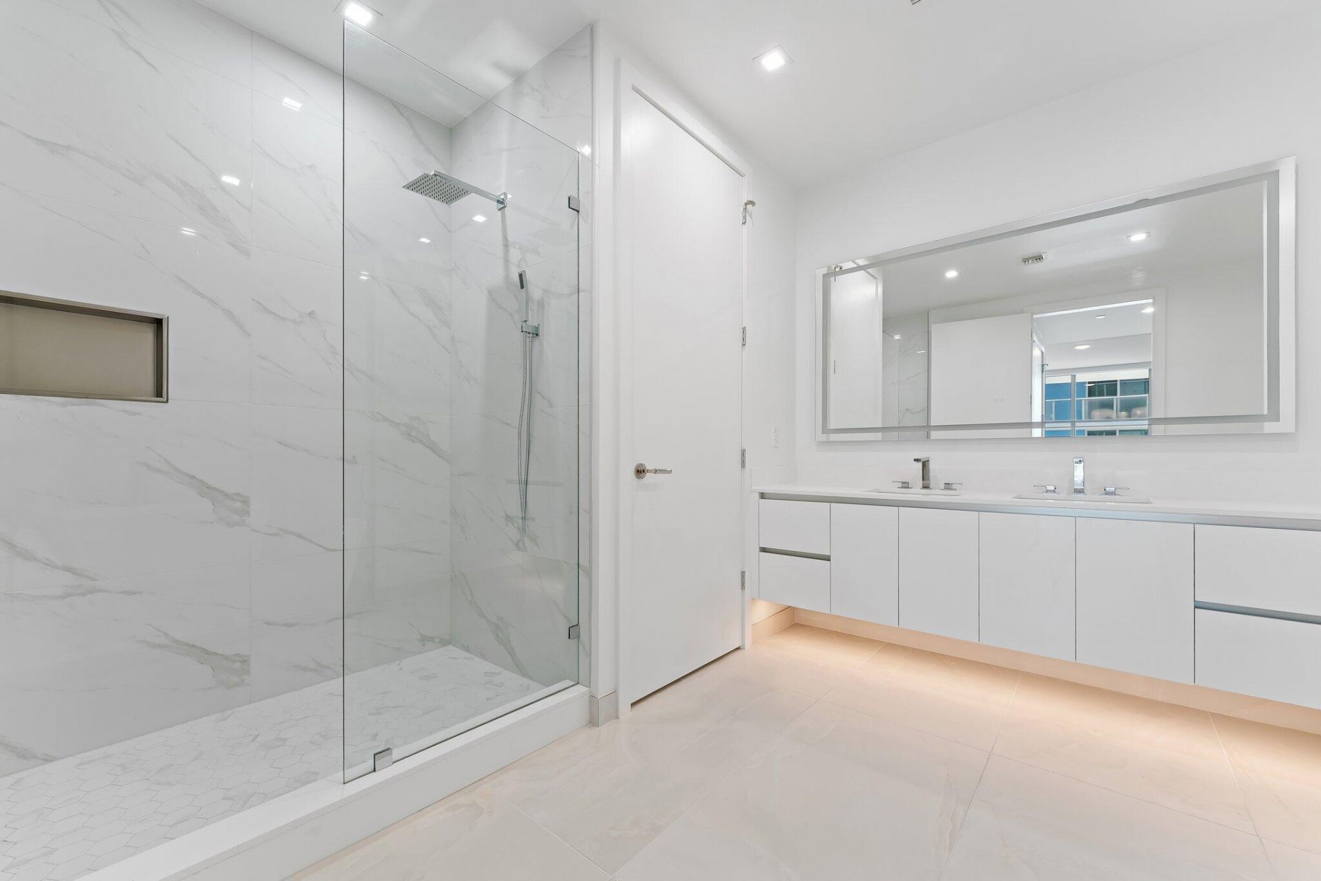 220 Lake Shore Drive, Unit 1219, Lake Park, FL 33403 Photo