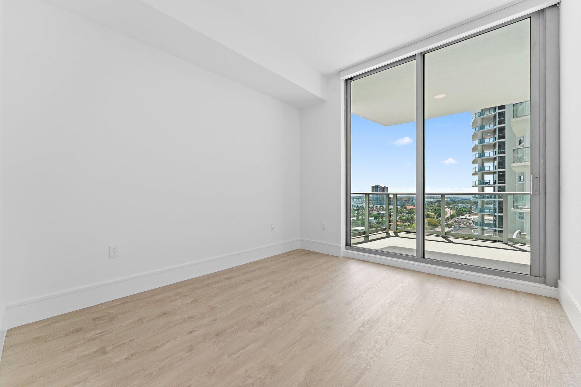 220 Lake Shore Drive, Unit 1219, Lake Park, FL 33403 Photo