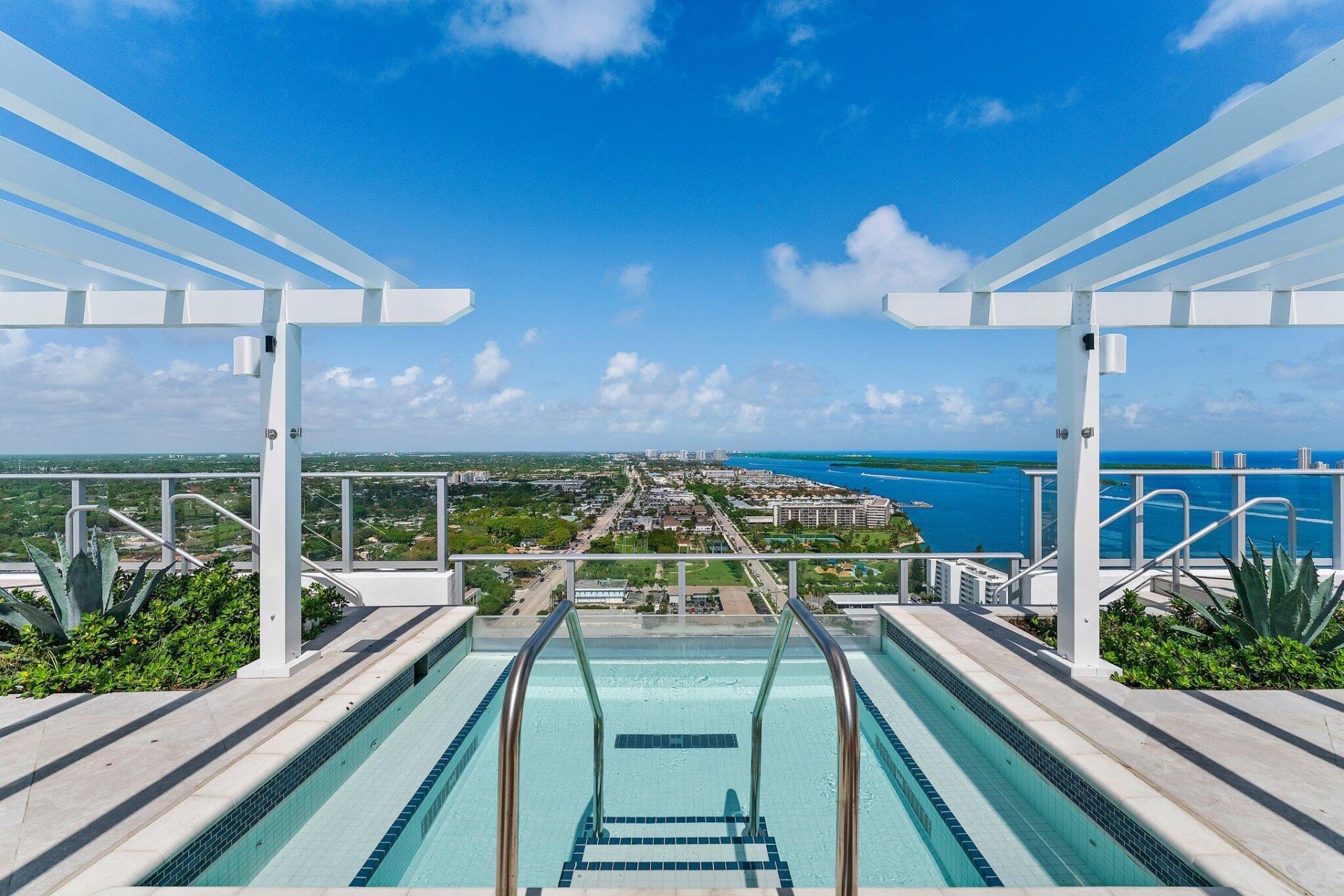 220 Lake Shore Drive, Unit 1219, Lake Park, FL 33403 Photo