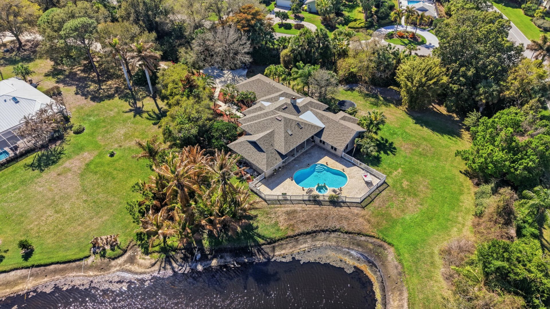 2400 NW Lakeridge Drive, Palm City, FL 34990 Photo