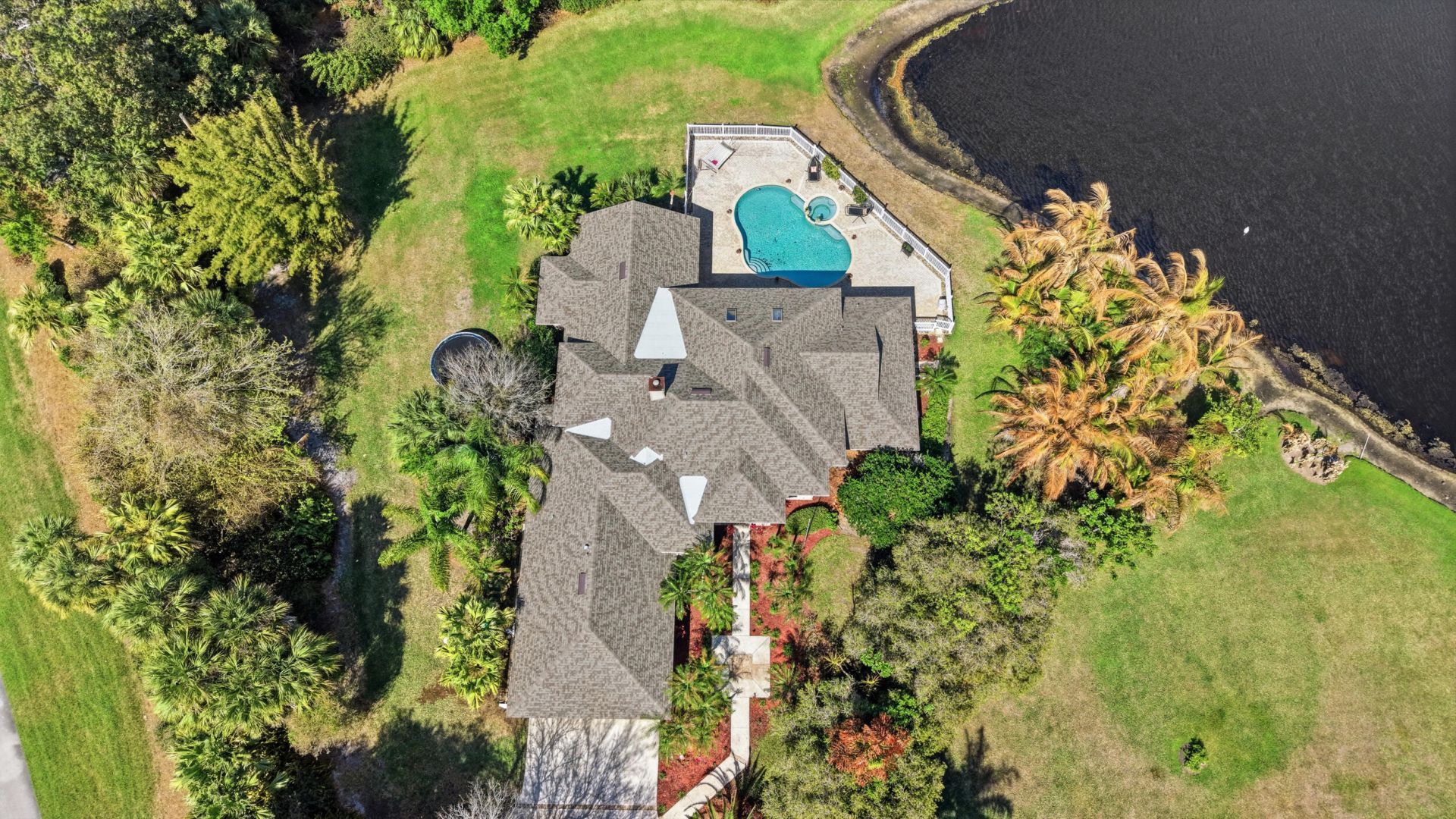 2400 NW Lakeridge Drive, Palm City, FL 34990 Photo