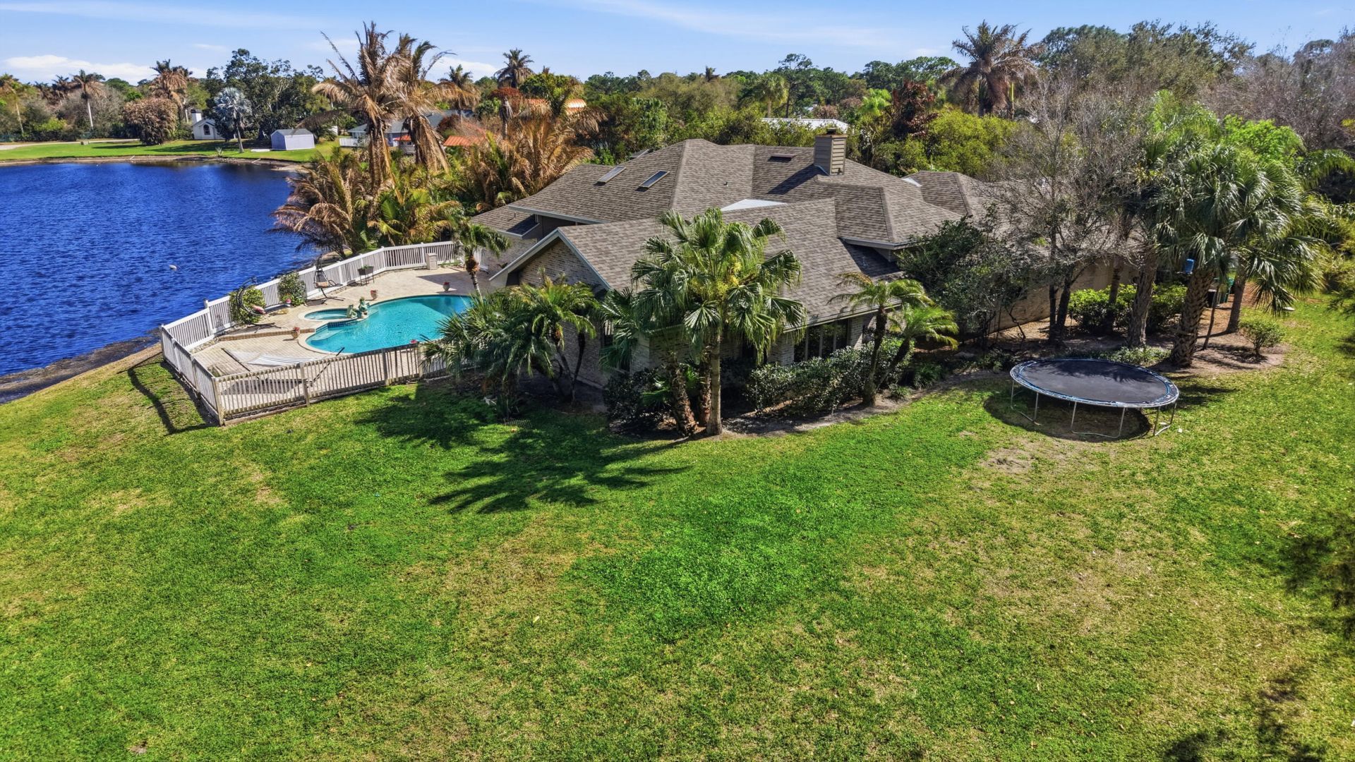 2400 NW Lakeridge Drive, Palm City, FL 34990 Photo