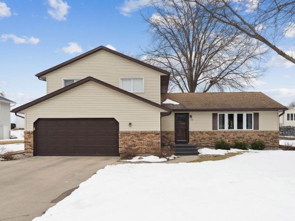 114 Parkgate Road, Cedar Falls, IA 50613