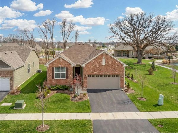 1212 Ardmoor Drive , Crystal Lake, IL 60012