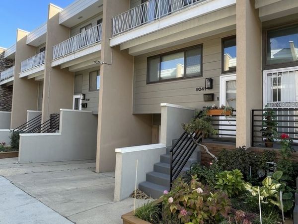 9241 W Ballard Road , Unit 107, Des Plaines, IL 60016