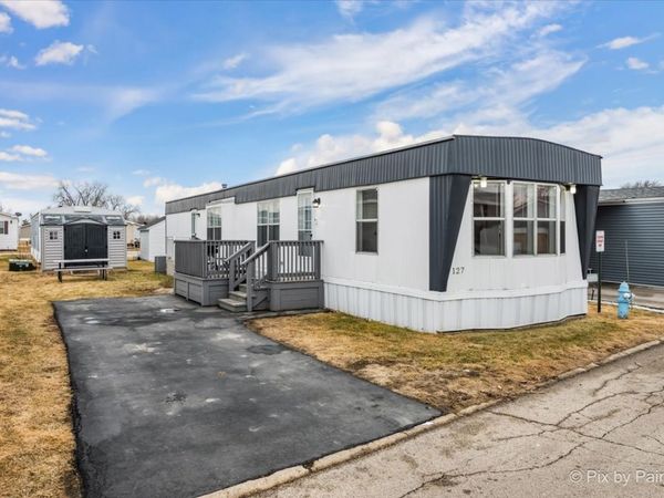 127 5th Avenue, Bartlett, IL 60103