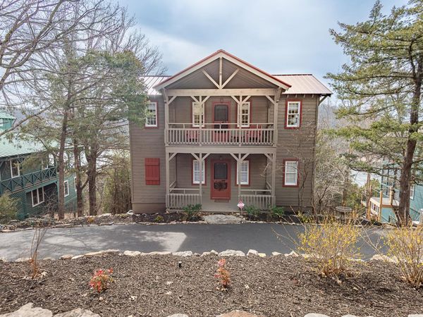 264 Crooked Lane , Blue Eye, MO 65611