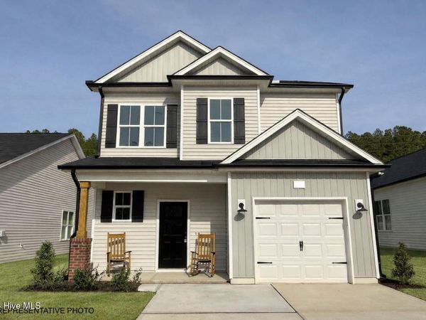 61 W Coulter Court , Selma, NC 27576