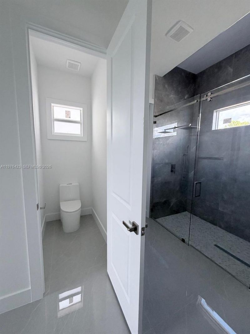 1120 NE 32nd Ln, Cape Coral, FL 33990 Photo