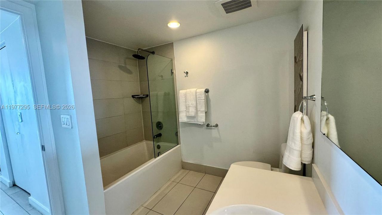 2600 E Hallandale Beach Blvd , Unit T3205, Hallandale Beach, FL 33009 Photo