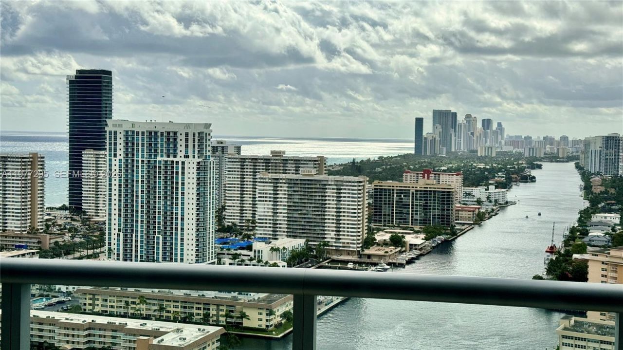 2600 E Hallandale Beach Blvd , Unit T3205, Hallandale Beach, FL 33009 Photo