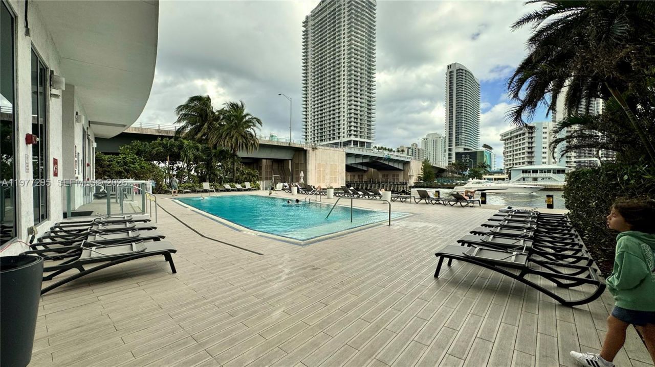 2600 E Hallandale Beach Blvd , Unit T3205, Hallandale Beach, FL 33009 Photo