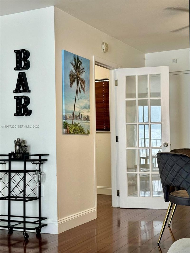 1615 Meridian Ave, Unit 203, Miami Beach, FL 33139 Photo