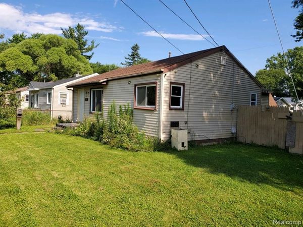2925 Colorado Avenue, Flint, MI 48506