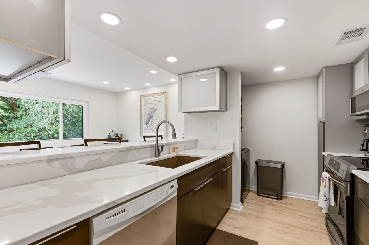 105 Heron Marsh Dr. Photo 6