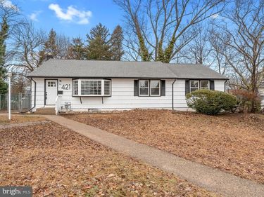 421 LEE AVENUE, BEVERLY, NJ 08010